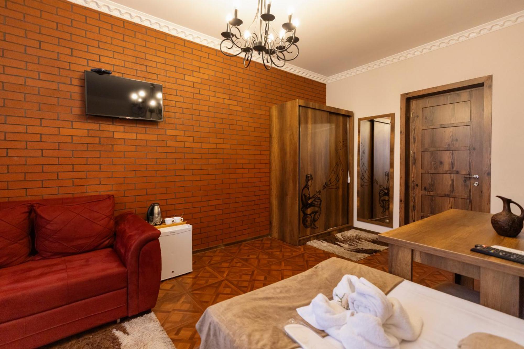 Hestia Boutique Hotel Gori Exterior foto